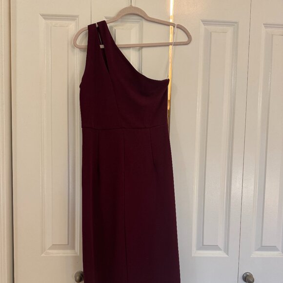 So Flirty Burgundy One-Shoulder Cutout Asymmetrical Dress - Picture 4 of 7